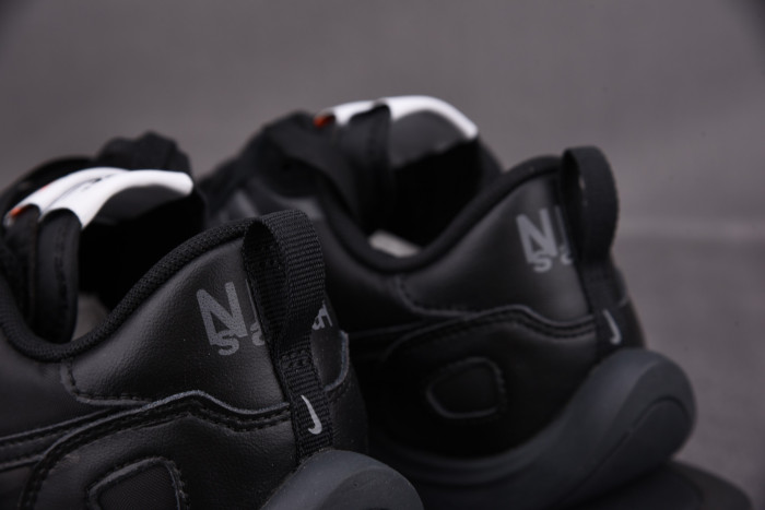 Nike Sacai x VaporWaffle ‘Black Gum DD1875 001