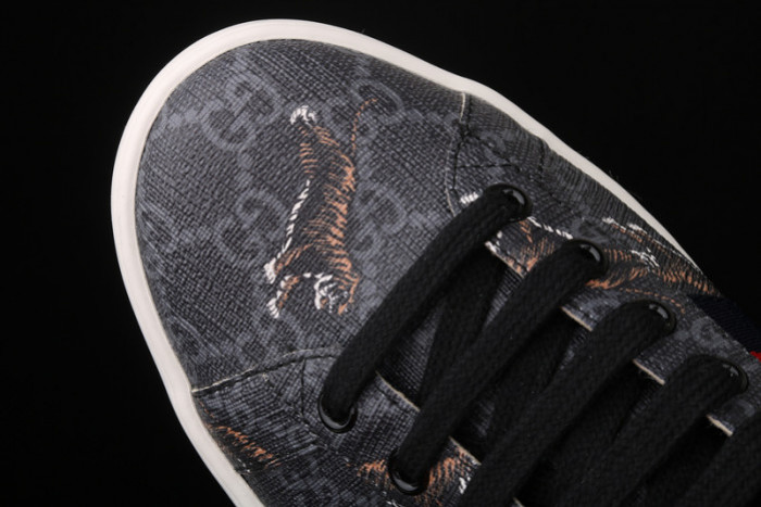 GUCC JBG LEATHER AND SUED BLACK AND TIGER ‎429445 G0K20 1102