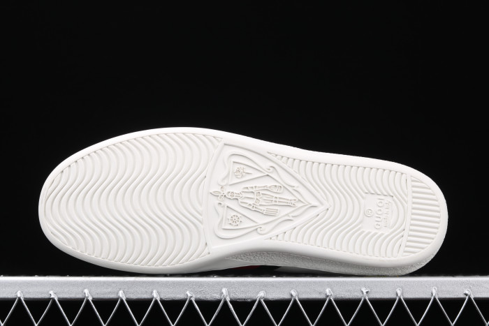 GUCC Ace Embroidered Low-Top Sneaker white with bee ‎429446 02JP0 9064