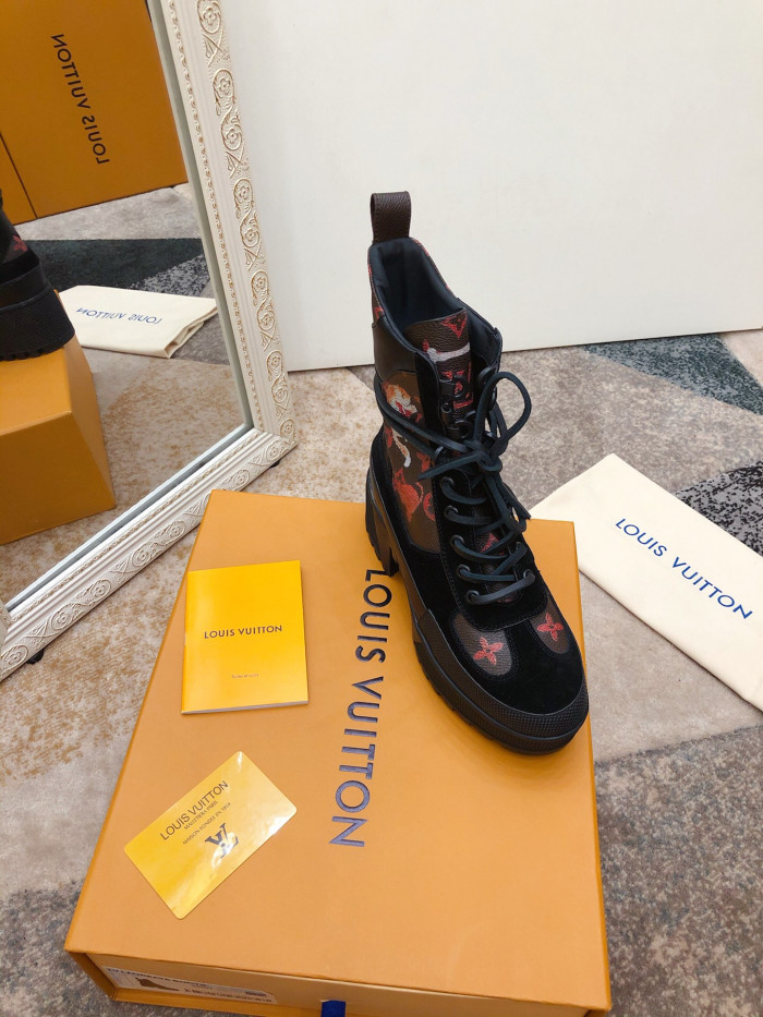 LOUS VUITO LAUREATE PLATFORM DESERT BOOT