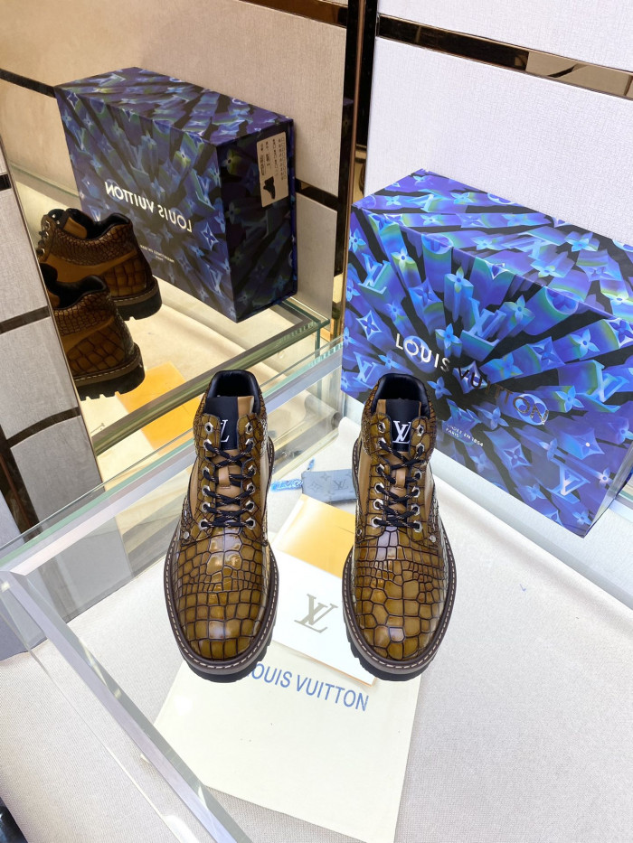LOUS VUITO BOOTS