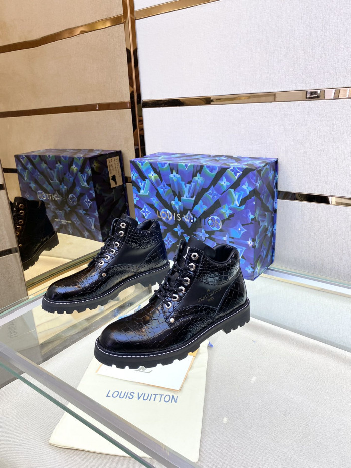 LOUS VUITO BOOTS