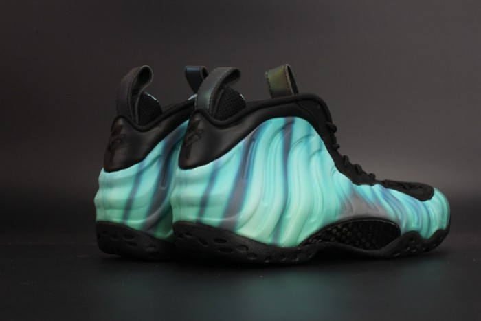 Nike Air Foamposite One “Northern Lights” Black/Green mens 840559-001